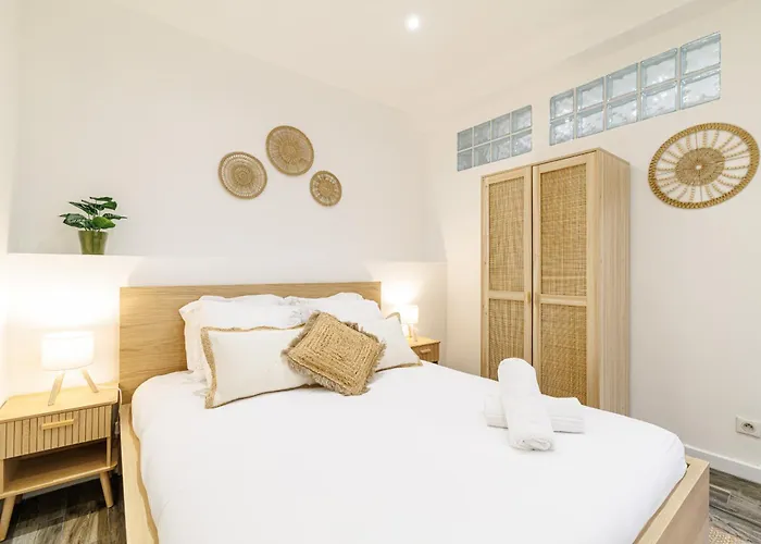 Ultra Rue Massena 1 Bdr Apartment