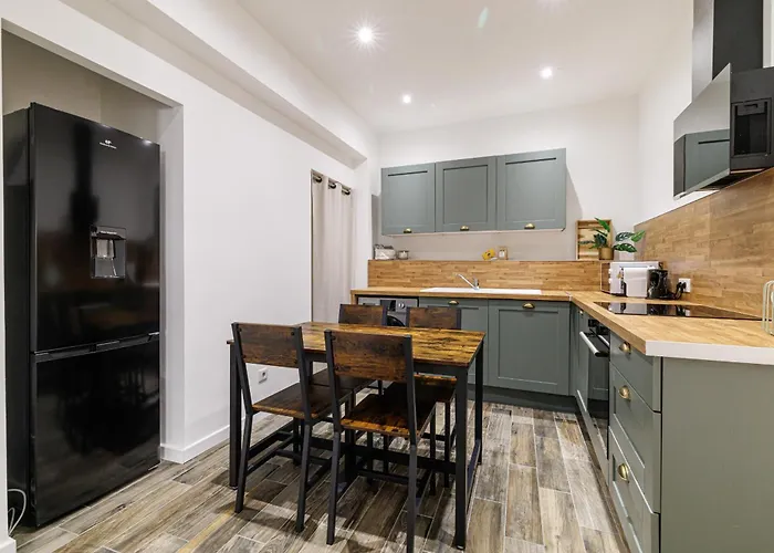 Ultra Rue Massena 1 Bdr *