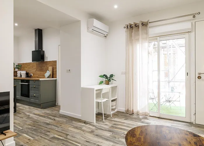Ultra Rue Massena 1 Bdr *