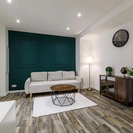Ultra Rue Massena 1 Bdr
