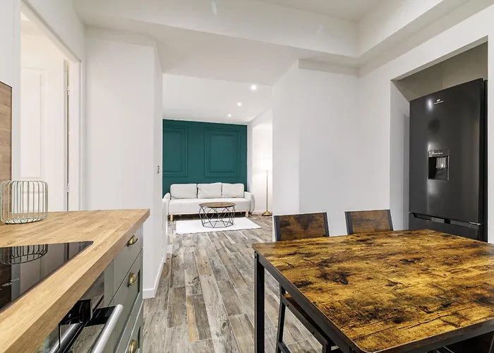 Ultra Rue Massena 1 Bdr